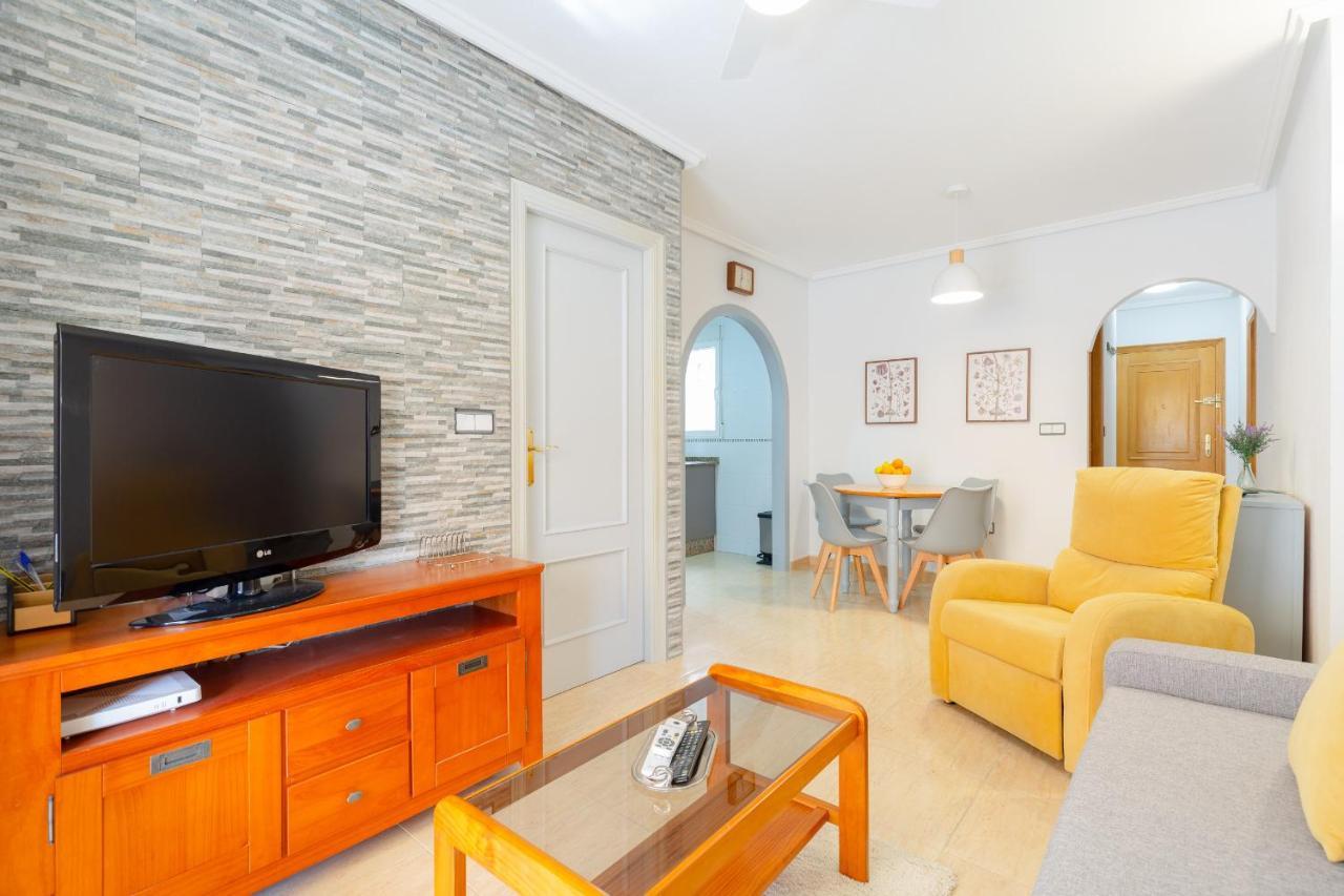 Petite Charming By Fidalsa Apartment Торевиеха Екстериор снимка