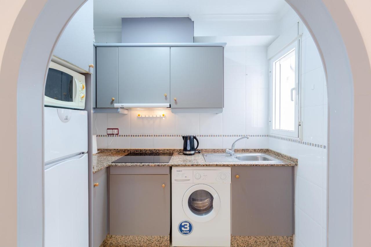 Petite Charming By Fidalsa Apartment Торевиеха Екстериор снимка
